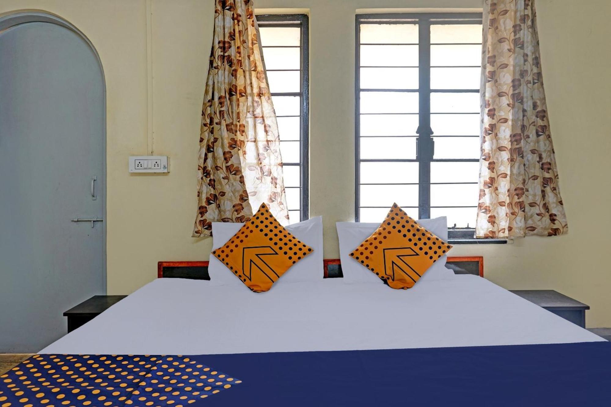 Spot On Hotel Prakash Residency, Near Hanuman Gym Ajmera Colony, Pimpri 外观 照片