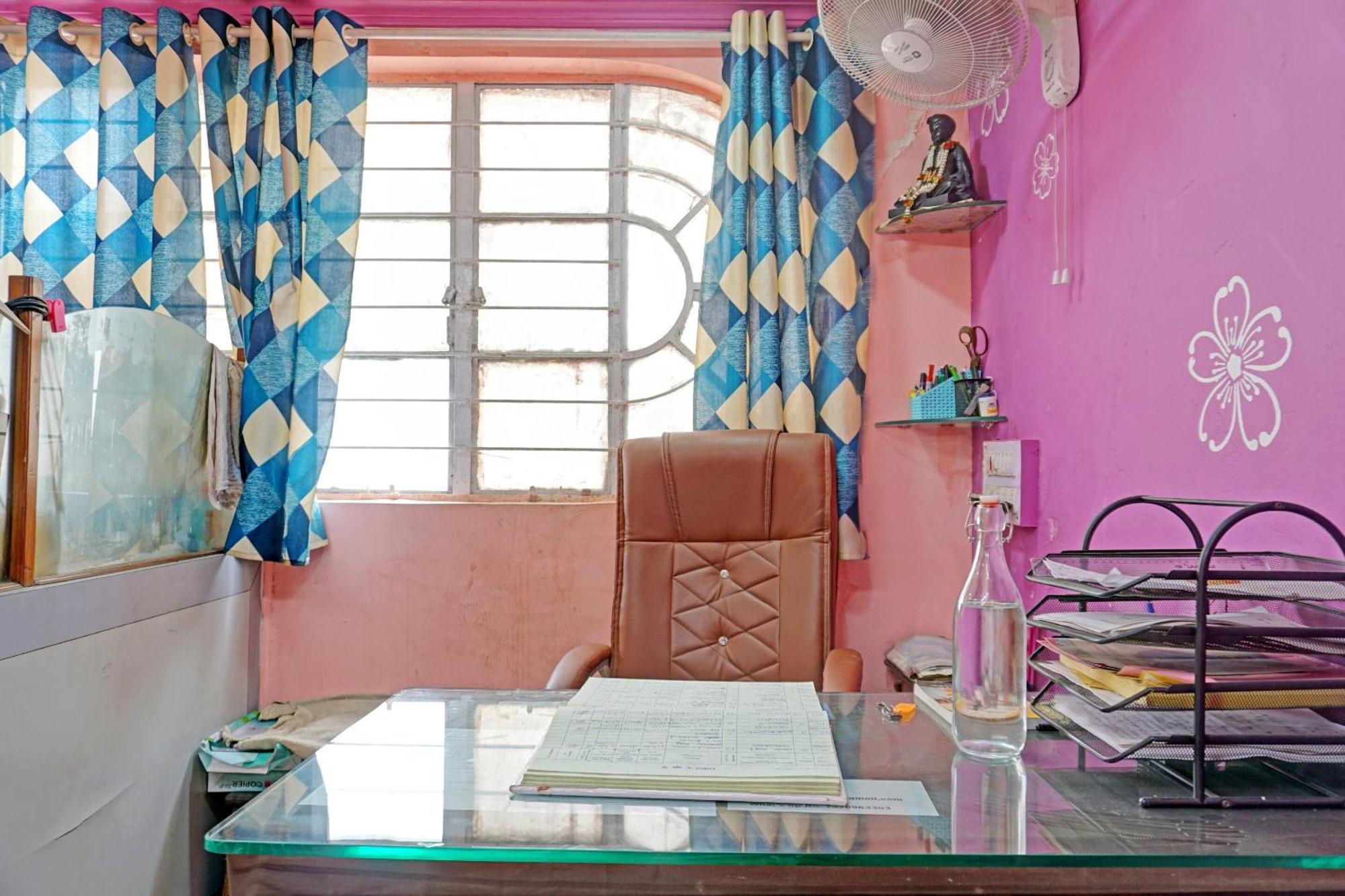 Spot On Hotel Prakash Residency, Near Hanuman Gym Ajmera Colony, Pimpri 外观 照片