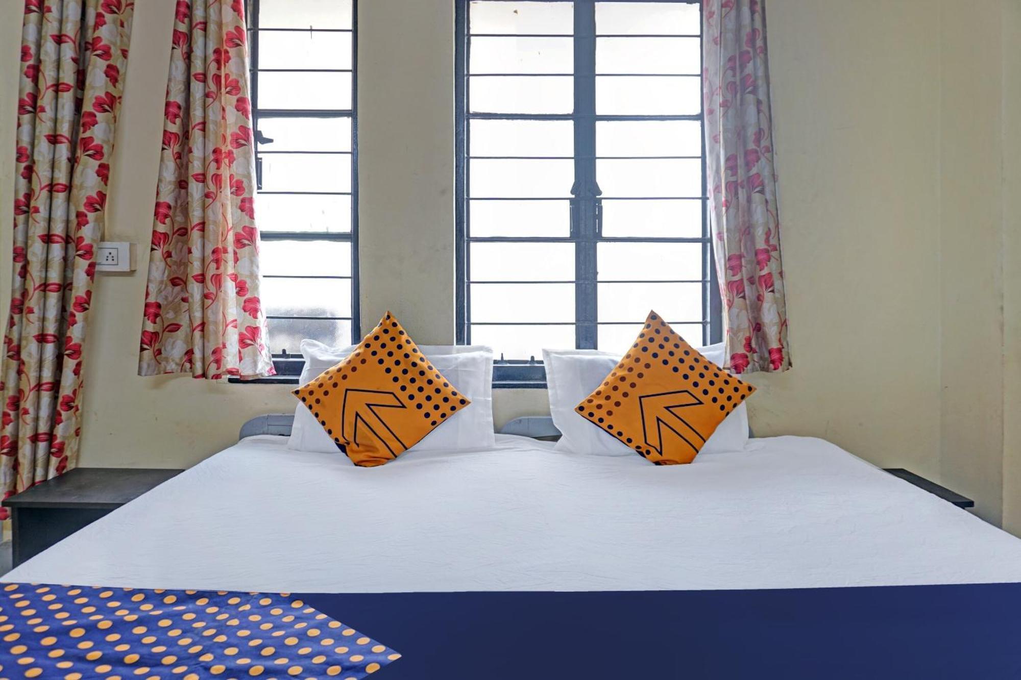 Spot On Hotel Prakash Residency, Near Hanuman Gym Ajmera Colony, Pimpri 外观 照片