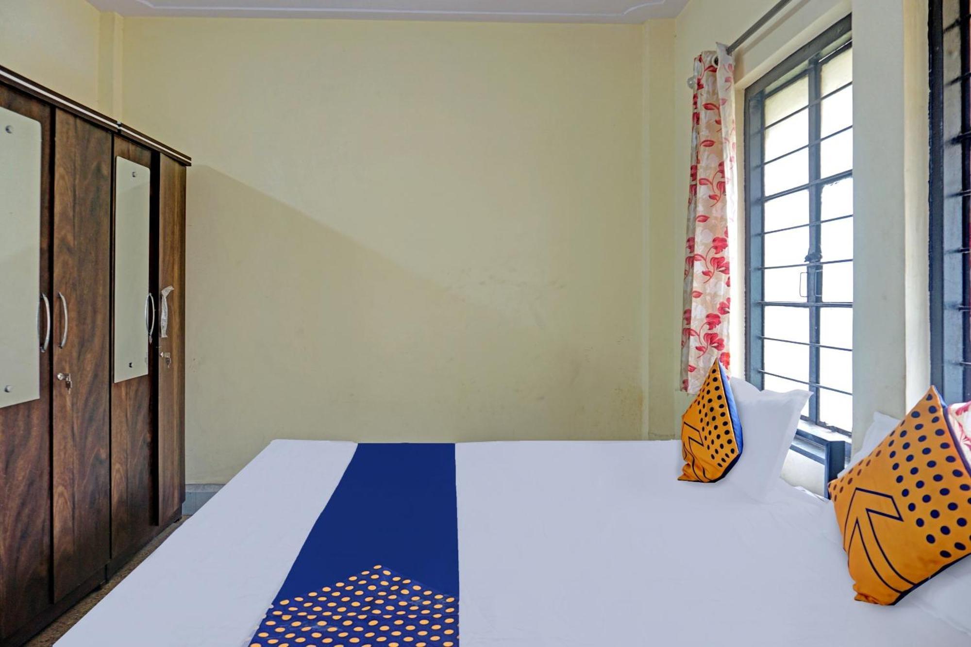 Spot On Hotel Prakash Residency, Near Hanuman Gym Ajmera Colony, Pimpri 外观 照片